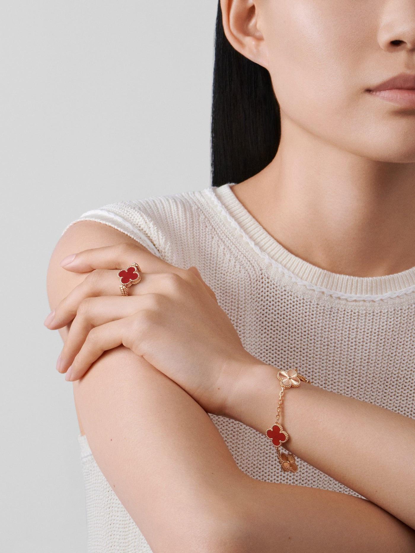 Vintage Alhambra bracelet, 5 motifs Red & Rose Gold